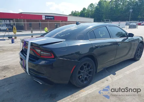 2016 Dodge Charger Sxt z USA, uszkodzony, nr VIN 2C3CDXJG5GH267926